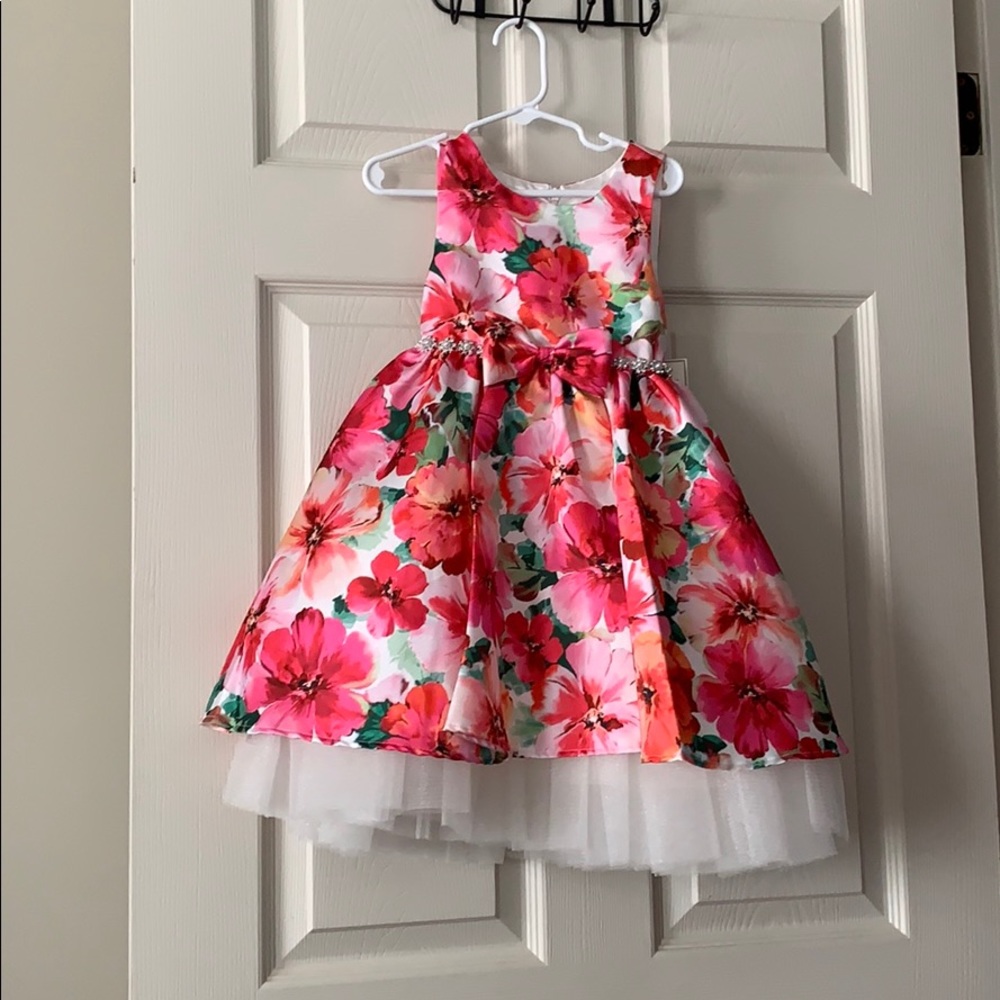Girls dress